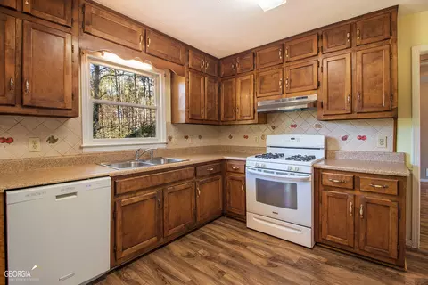 90 W Forest Dr, Covington, GA 30016 photo 8