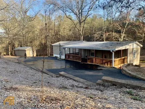 1668 Pleasant Valley Rd SE, Silver Creek, GA 30173