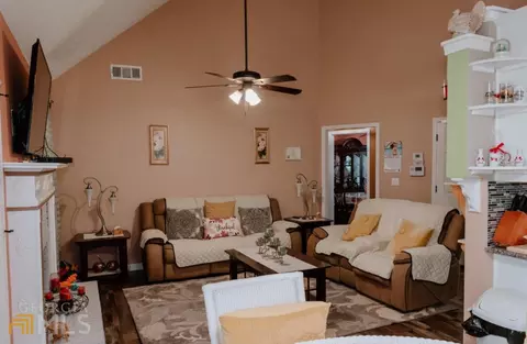 80 Laurel Way, Covington, GA 30016 photo 4