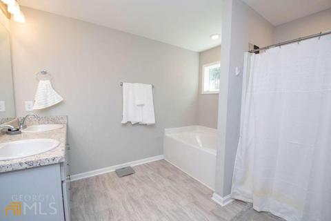 113 Richmond Dr, Lagrange, GA 30240 photo 17