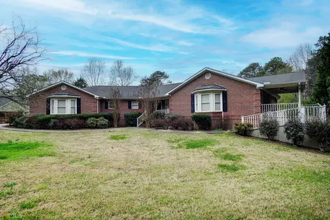 120 Cambridge Ct, Calhoun, GA 30701