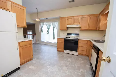 6495 Mill Ct, Morrow, GA 30260 photo 6