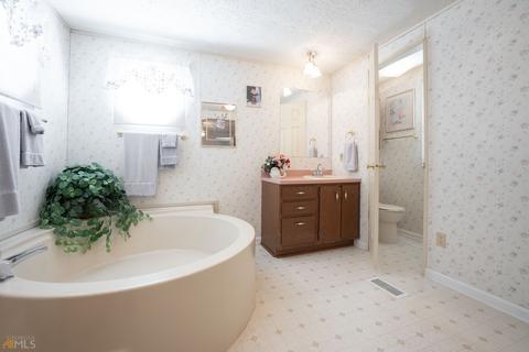 497 W Main St, Rutledge, GA 30663 photo 14