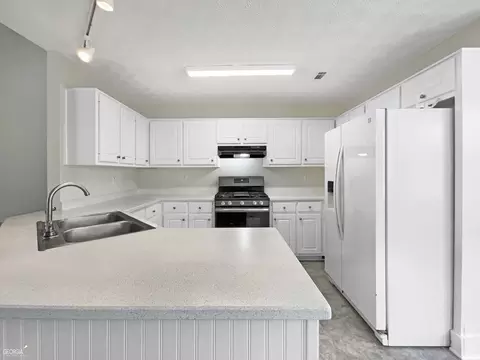 170 Sable Cir, Covington, GA 30016 photo 6