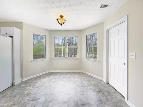 170 Sable Cir, Covington, GA 30016 photo 2