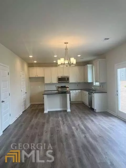 404 Mcginnis Cir, Calhoun, GA 30701 photo 3