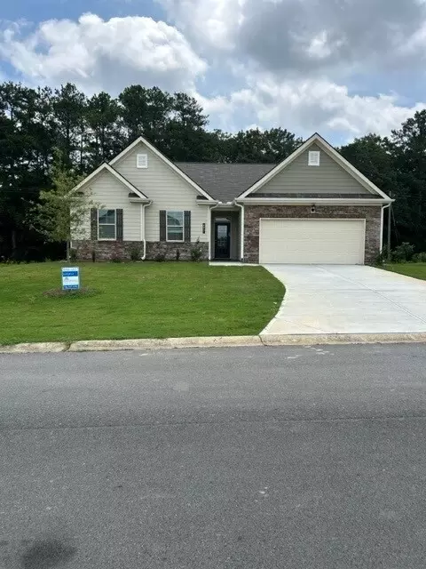 402 Mcginnis Cir, Calhoun, GA 30701