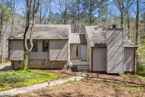 9916 Scarlet Oak Dr, Douglasville, GA 30135