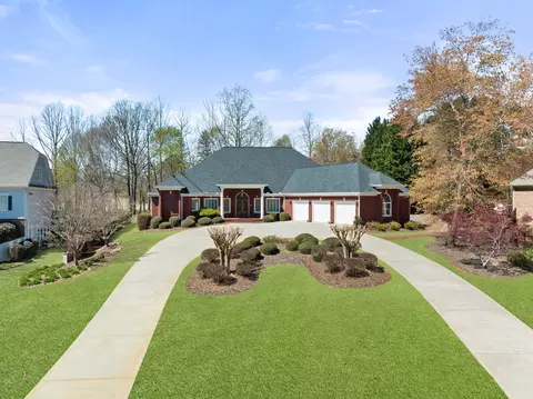 4522 Warwick Glen Pl, Flowery Branch, GA 30542