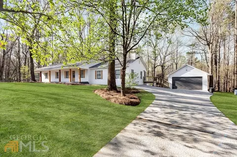 295 W Miles Rd, Carrollton, GA 30116