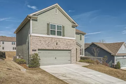 6959 Woodtrail Run, Flowery Branch, GA 30542