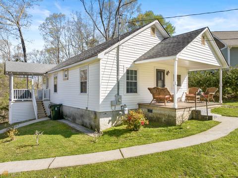 61 Edwards Pl, Toccoa, GA 30577 photo 2
