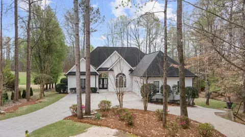 5530 Madison Pl, Flowery Branch, GA 30542