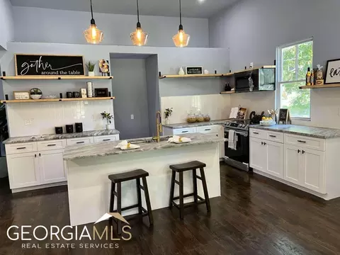 892 Elm St, Macon, GA 31201 photo 4