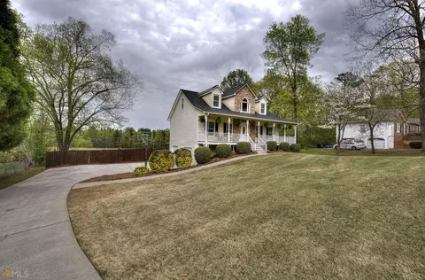32 Hampton Dr, White, GA 30184 photo 3