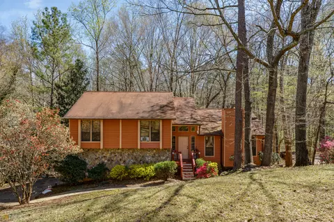 670 Greenwood Ln SW, Atlanta, GA 30331