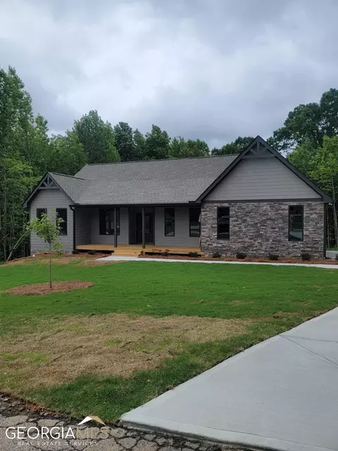 67 Park View Dr, Cleveland, GA 30528