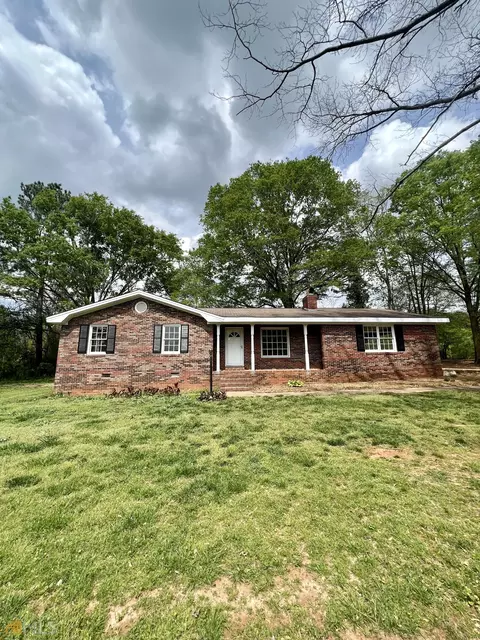 5940 Maysville Rd, Commerce, GA 30529
