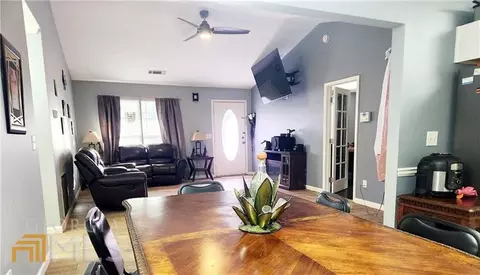 3072 Brook Ln, Rex, GA 30273 photo 4