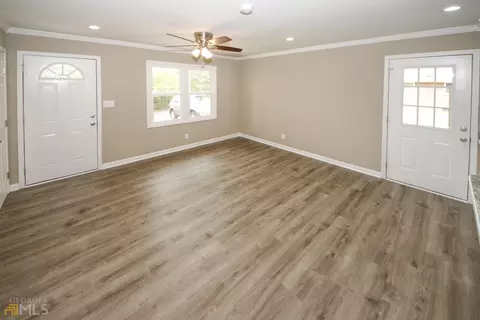 198 E Wright St, Winder, GA 30680 photo 15