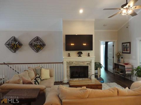 281 Spring Branch Cir, Toccoa, GA 30577 photo 4