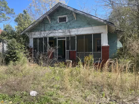 3520 Log Cabin Dr, Macon, GA 31204