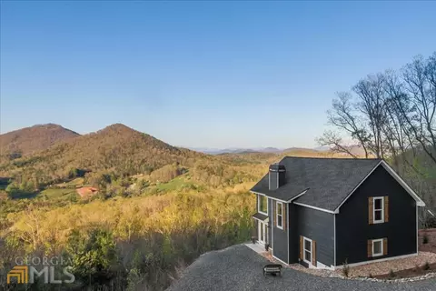 890 Hickory Dr, Mineral Bluff, GA 30559