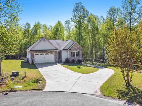 159 Hearth Stone Dr, Clarkesville, GA 30523 photo 1