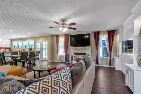 690 Pownal Ln, Hampton, GA 30228 photo 2
