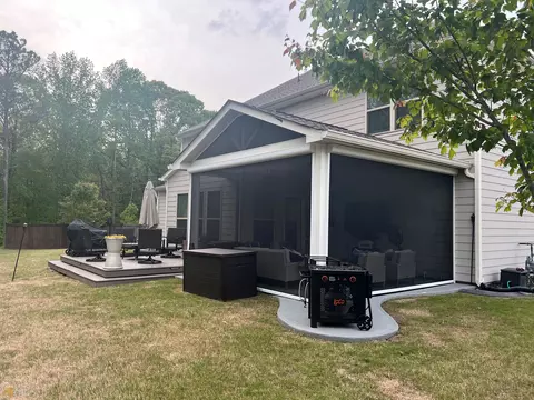 155 Willowbrook Walk, Tyrone, GA 30290 photo 3