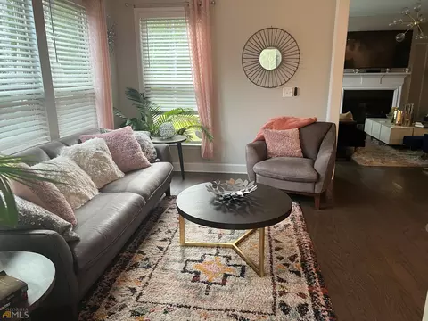 155 Willowbrook Walk, Tyrone, GA 30290 photo 5