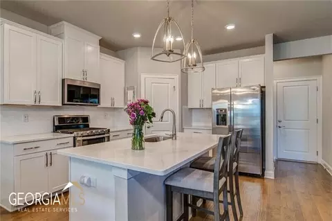 112 Neese Farm Dr, Woodstock, GA 30188