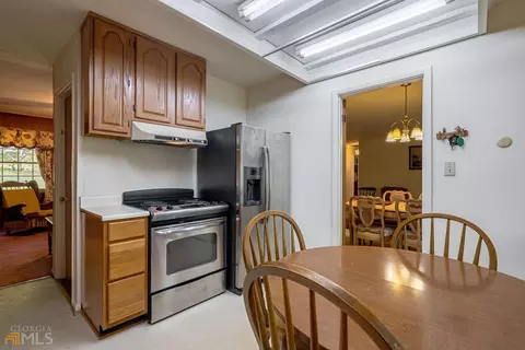 4024 Longview Dr, Chamblee, GA 30341 photo 11