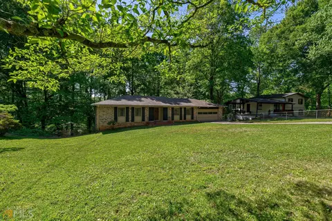 4024 Longview Dr, Chamblee, GA 30341 photo 2