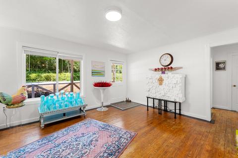 881 E Doyle St, Toccoa, GA 30577 photo 7