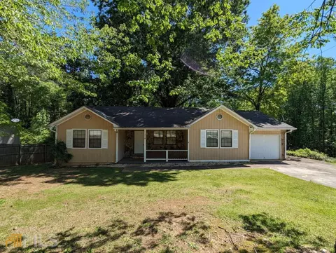 8190 Freestone Dr, Jonesboro, GA 30236