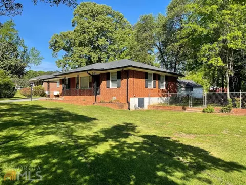 1216 Ellington Dr, Morrow, GA 30260 photo 2