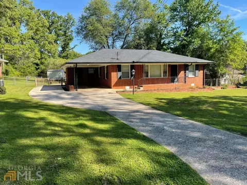1216 Ellington Dr, Morrow, GA 30260 photo 5