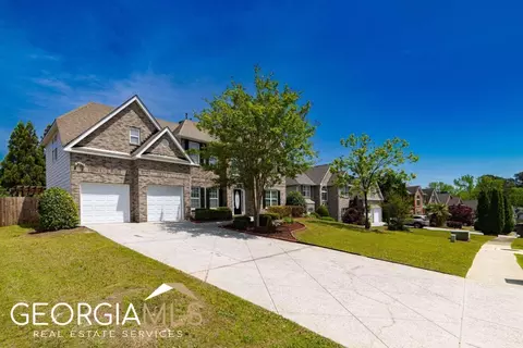 818 Kaitlyn Dr, Loganville, GA 30052