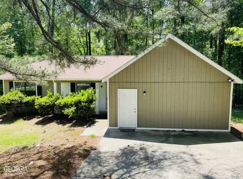658 Tarragon Way SW, Atlanta, GA 30331