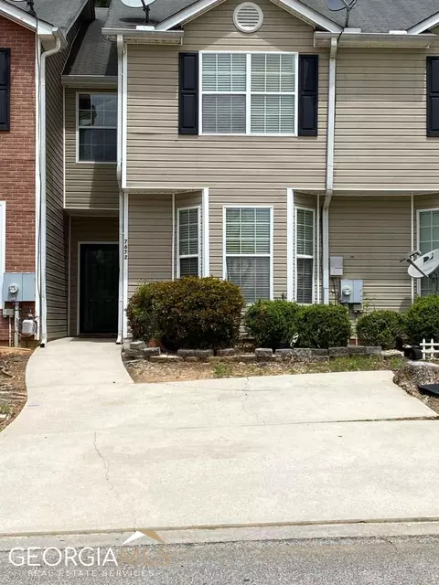 7672 Creekside Ln, Riverdale, GA 30296