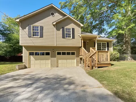 30 Bell Ct, Villa Rica, GA 30180
