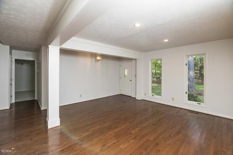 1083 Cameron Mill Rd, Lagrange, GA 30240 photo 3