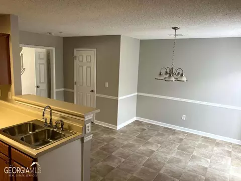 7242 Georges Way, Morrow, GA 30260 photo 9