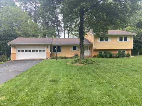 2000 Royal Ct, Chamblee, GA 30341