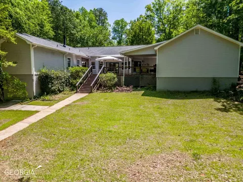 119 Cape Harbour Dr, Milledgeville, GA 31061