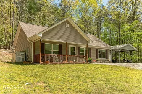 366 Etowah Dr, Dahlonega, GA 30533