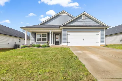 80 Crest View Dr, Carnesville, GA 30521