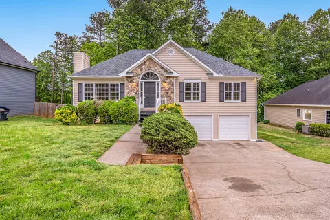 519 Brooksdale Dr, Woodstock, GA 30189