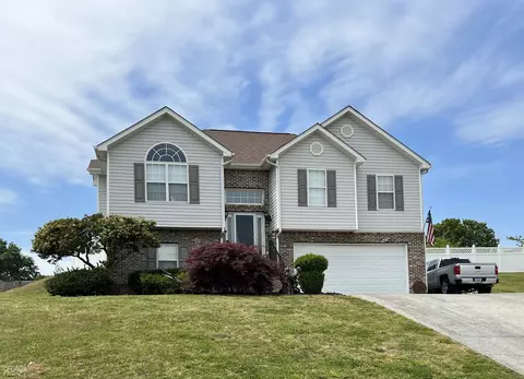 155 Chelcy Dr SE, Calhoun, GA 30701